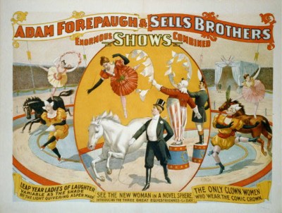 A1 Women-circus-performers