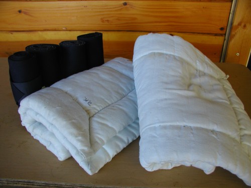 Horse bandages and pads Horse bandages and pads