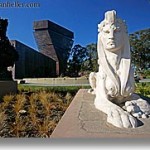 de_young-lion-statue-2.jpg